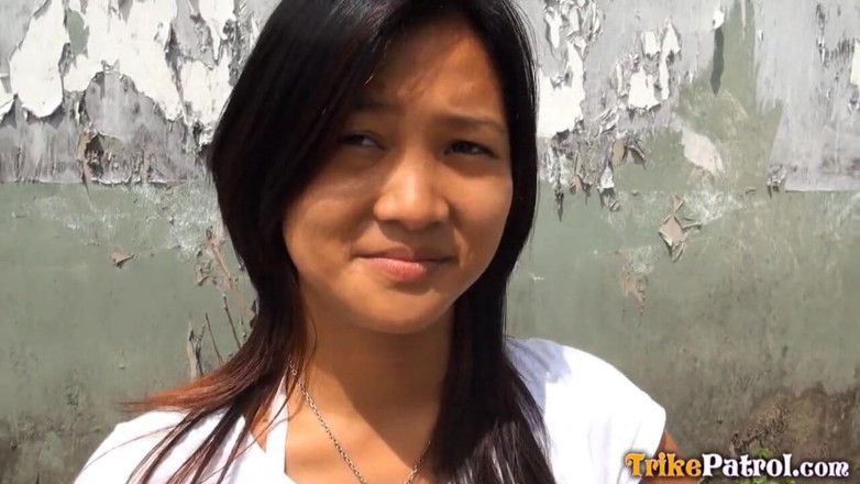 Trike Patrol - Tuk Tuk Patrol: Brown booty babe fucked by foreign cock