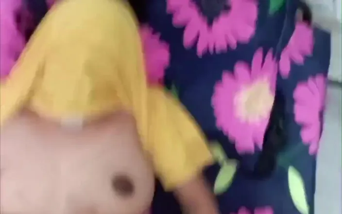 Ritu Sharma: Beautiful Bhabhi Romantic Sex Ritu Sharma with Young