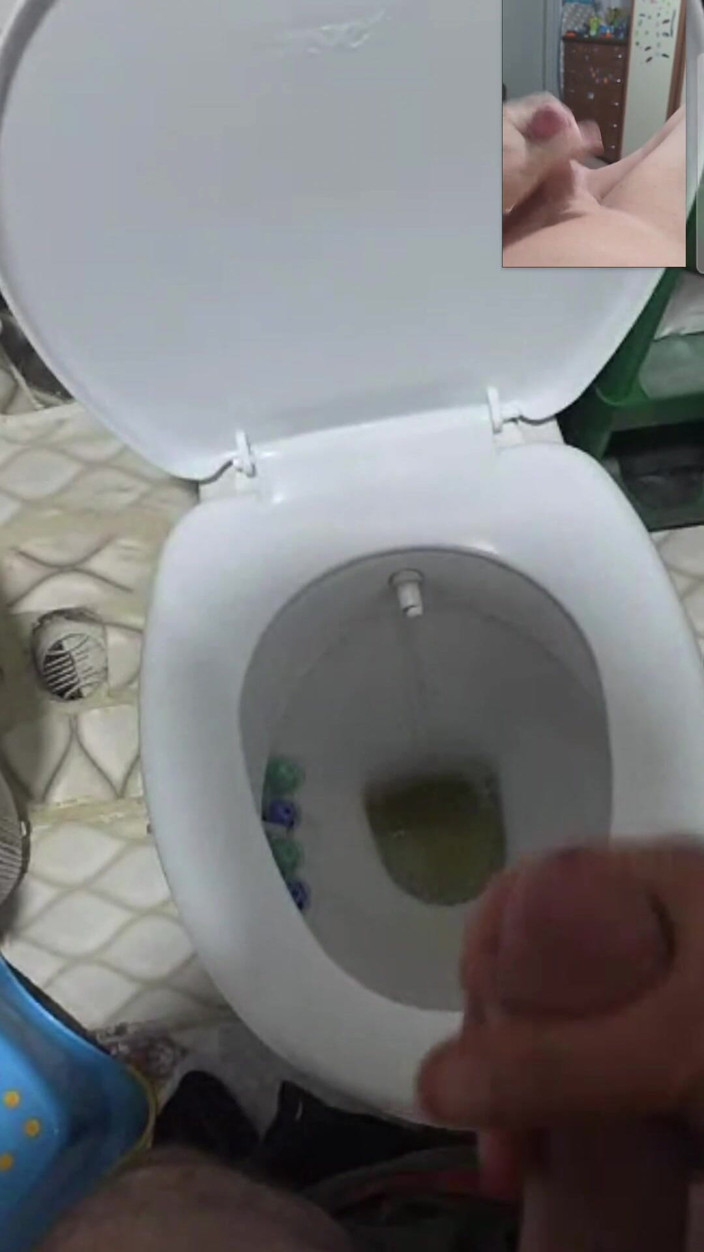 Gokmen Yaman: Cuplul kurd se masturbează în același timp.