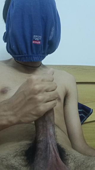 slayboy69: Sesi ngocok dan ngocok kontol cowok ini sampai muncrat berkali-kali!