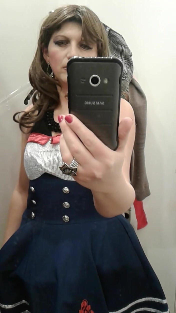 Mike Vonberg: Am mers la cumpărături cu o curvă frumoasă și am convins-o...