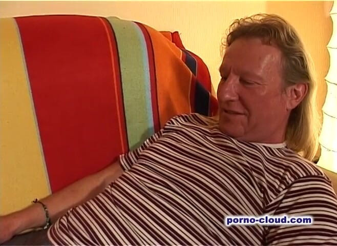 Porno Cloud: Sexy Susie é fodida e gozada