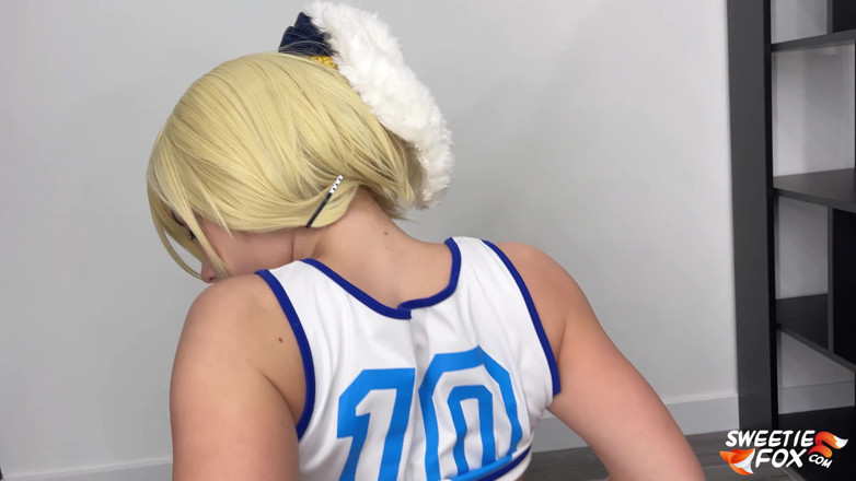 Sweetie Fox: Hot sexy Lola bunny masturbates pussy and riding dildo to...
