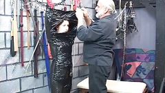 Maledom Austria: Coveria a corpo completo e bondage