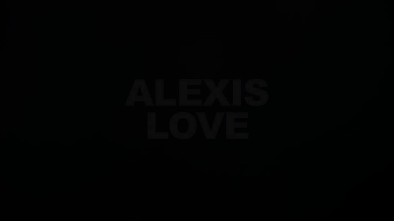 Top Web Models: 18letá teenagerka Alexis Love šuká ve stoje a na obličeji