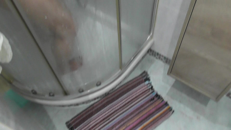 Purplemoon9: Prsatá nevlastní sestra ve sprše, honění.