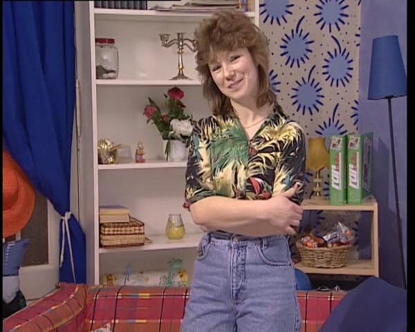 YOUR FIRST PORN: Babette โกนขนหีตอนเช้า