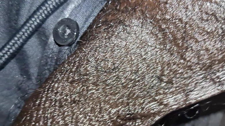 Chocolate Meat Stick: Succoso nero non circonciso accarezza lentamente da vicino