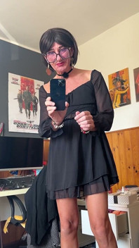 Plimbare sexy în fața oglinzii 01