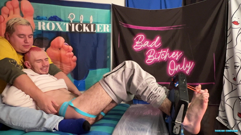 Ticklish Chubs: シカゴ・チェイスはくすぐりが必要