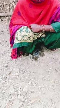 Bihar Tr Xhtad Dorp Nomita Bhabhi vingert buitenshuis
