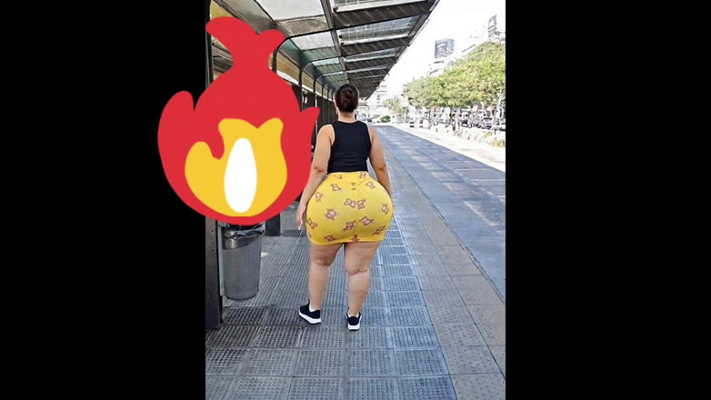 Xprohibidox1: Big Ass Waiting for the Bus in Argentina