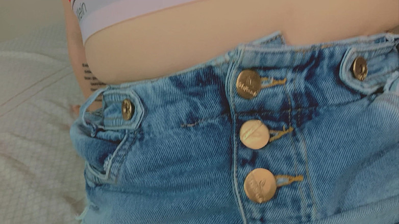 More Candy: सौतेले भाई ने हॉट लैटिना की बड़ी गांड की चुदाई की, पहली गांड चुदाई