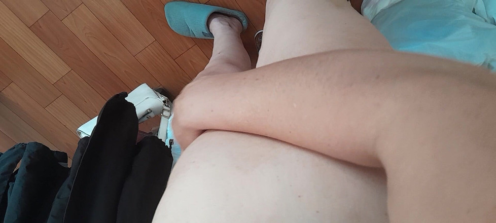 Lesbian-illusion: Tiga pacarku dientot habis-habisan sama pacarnya sampai crot di celana...