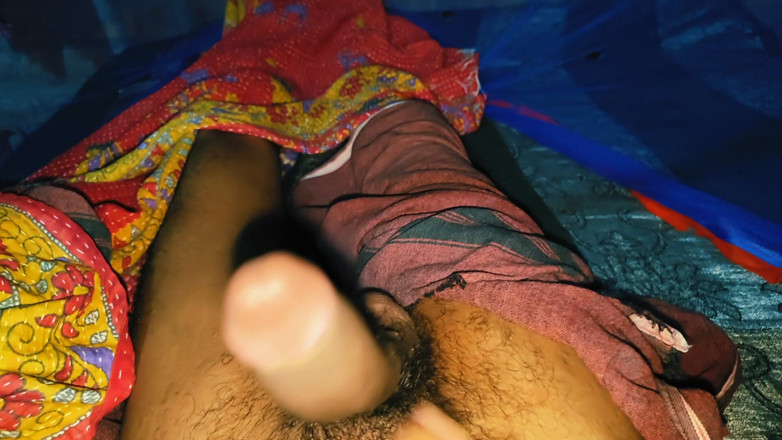 shyamal1me: Sexe allongé au lit la nuit