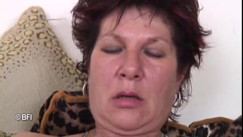 Mature Babes: Spermaschlucken, geile reife