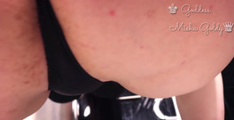 Goddess Misha Goldy: Oggi vi insegnerò una lezione! Penso che ti meriti come...