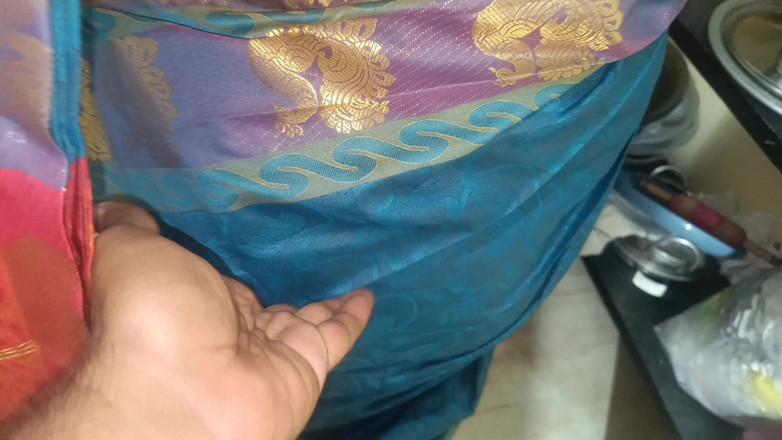 Apple baby: Роман домогосподарки з Патту Сарі