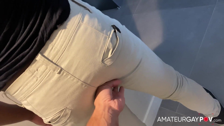 Amateur Gay POV: Beautiful Neighbor