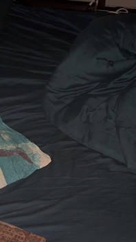 Bombeo de tetas y vibrador para coño