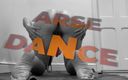 Wamgirlx: Arse Dance with Sexual Sounds