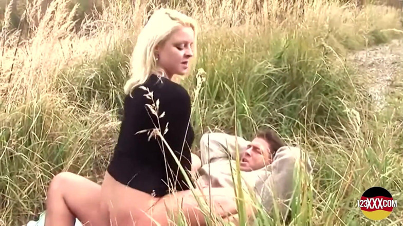 123XXX - Fucked Amateurs in Germany!: Sexy Blonde Fucked in Public