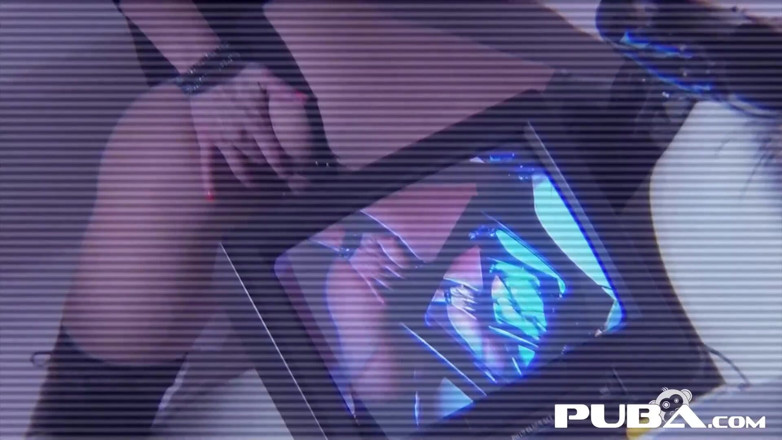 PUBA Solo: Londons Keyes hete tv anale solo