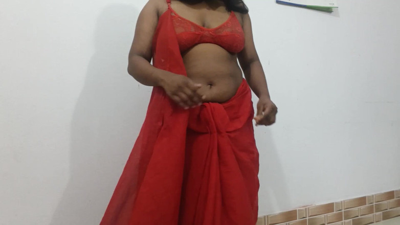 Skakoi: Desi flicka Sari Danci