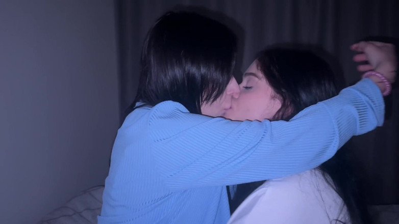 LuchCrush: The Toughest Lesbian Sex After Separation