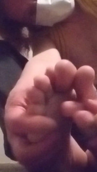 Facemask and Feet Fetish