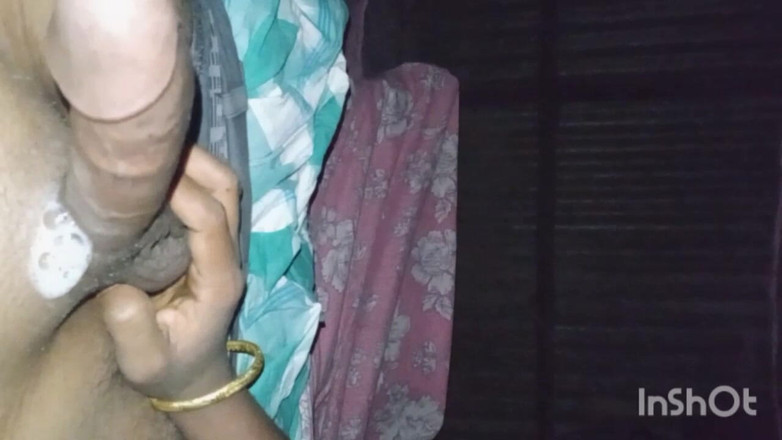 AmpleOunce283: De wereldberoemde close-up pijpbeurt, komt klaar uit haar mond en...