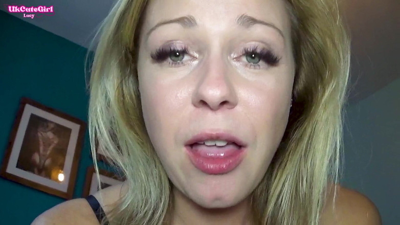 UKCuteGirl: Drobný muž překvapení pohltí schovávající kalhotku!