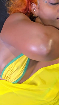 seksi sheron pili saari bari gand vaali raani ki jordaar chudaee 13 inch bara dildo khel