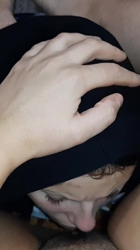 I Held Her Face with My Knees and Cum in Her Mouth