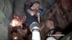 Crunch Boy: 2 opíchaní chlapci šukají v cestovním rázu