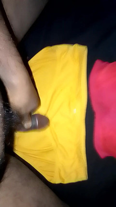 Jaanu294: Yellowpanta Panta Redezzle Redeek Bodi