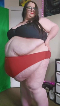 SSBBW Giantess Walking in Tight Red Panties