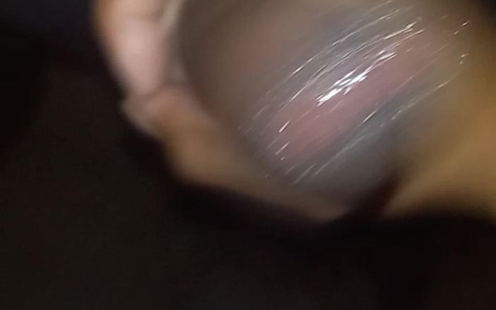 Mangacaribe: 펠라 섹스를 위해 페퍼민트 사탕을 사용하는 라틴계 여자