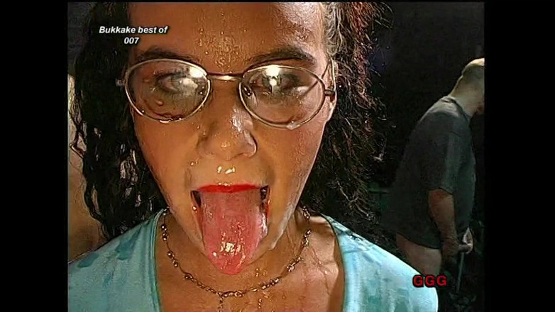 German Hardcore Gangbang GGG: Ggg - milky mayhem di wajahnya