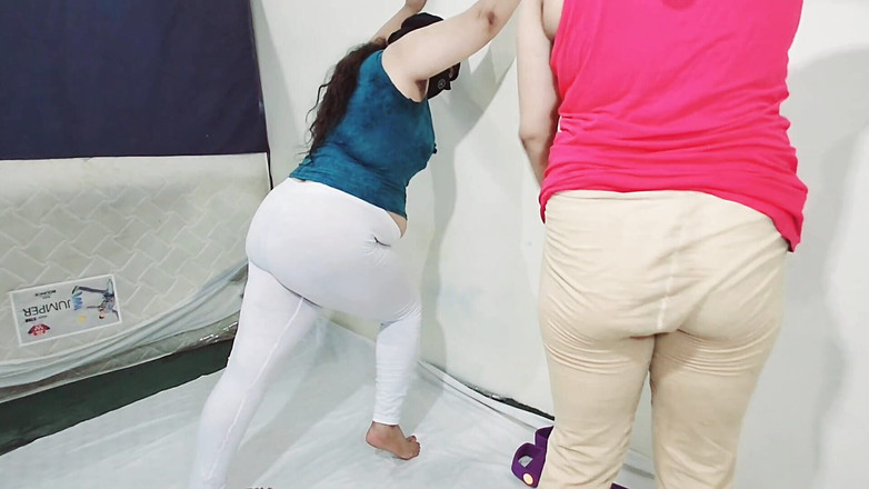 Netu: フィットネスのために熱い運動をする巨乳ぽっちゃり系おばさん