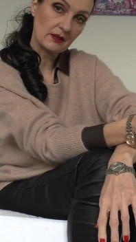 Éjaculation sous mon contrôle strict, Lady Victoria Valente