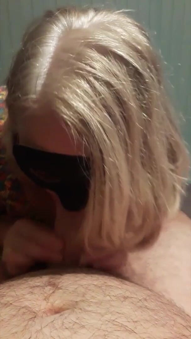 Julie Blondie: Ssę i połykam wszystko