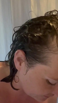 Join Me for a Shower Whilst I Chat About Deep Throating, My Bestie and Random Life Stuff