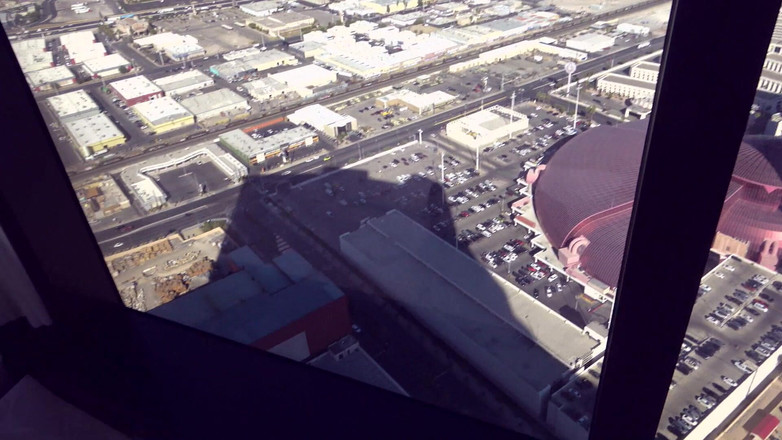 Chris Marxxx: Mia Kay：小便采访 第2部分