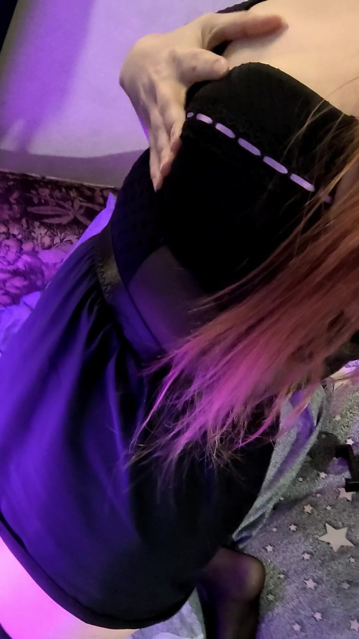 Viki extra pussy: Brincando com o corpo