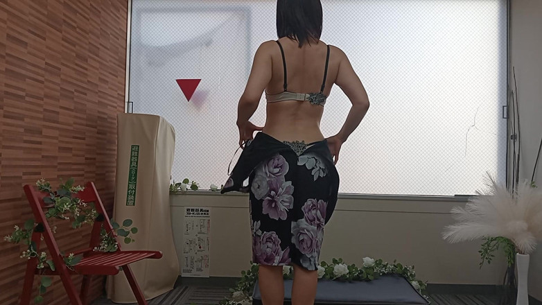 Mayumi Kanzaki: I Take off My Dress and Shake My Hips in...