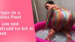 Cutiepiie Chubby: Yoga in una mini piscina scoregge