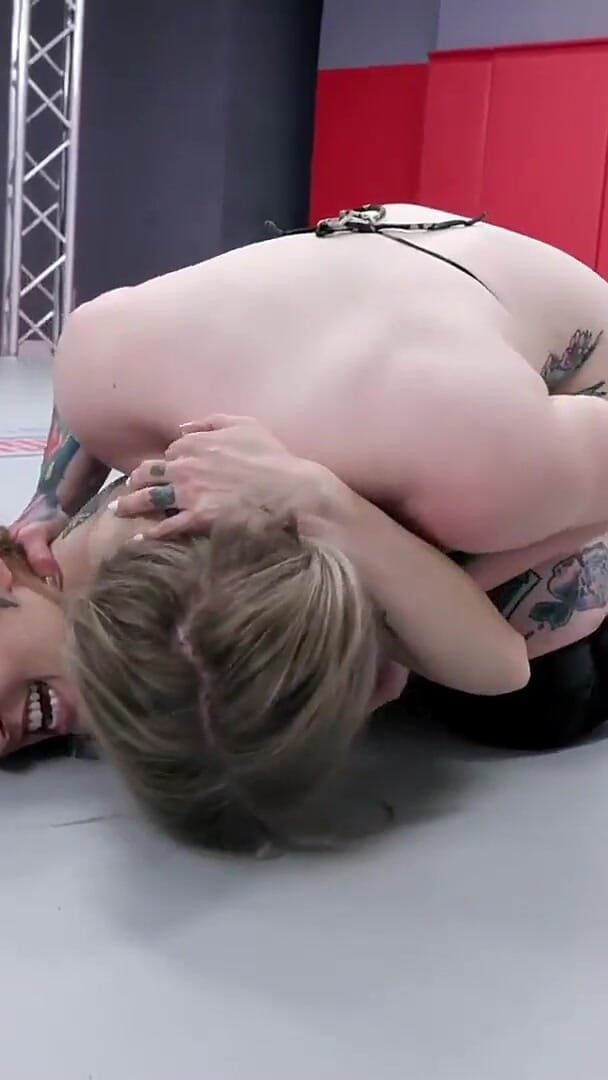 Evolved Fights Lez: Kaiia Eve Vs Vanessa Vega Female Wrestling