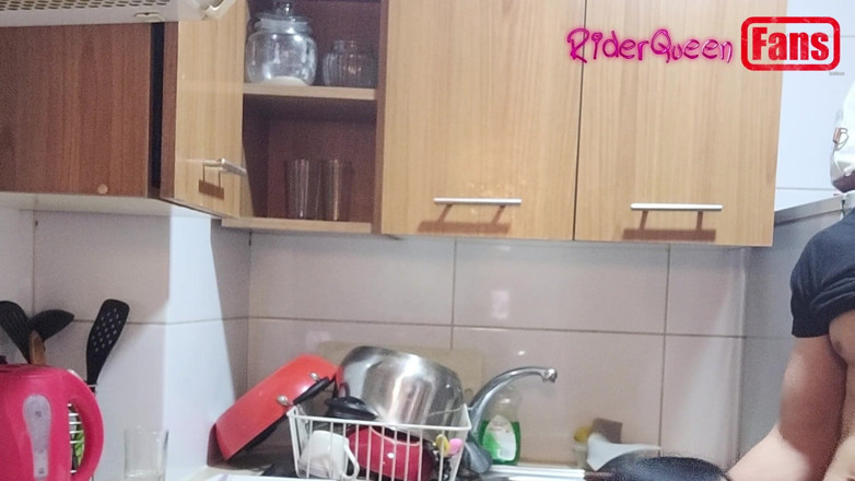Riderqueen: Videos for Fans: a Masked Young Man Fucks Me in...