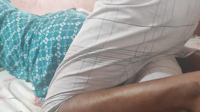 Realmallucouplevlog: Indian Cute Kerala Mallu Girl with Boyfriend Eating Pussy